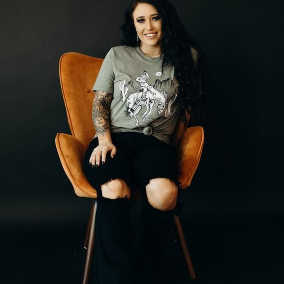 THE BRONC RIDER Handmade Graphic Tee - Picture 7 of 9